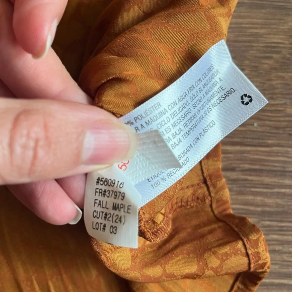 Blouse w/shoulder pads - Picture 4 of 5